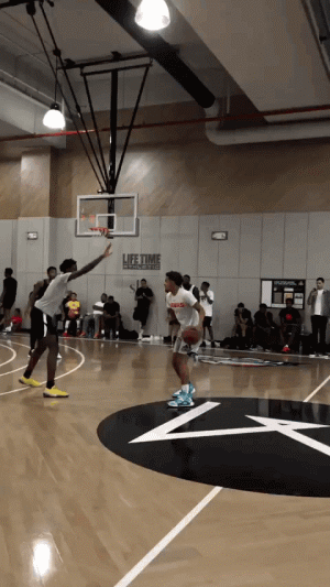 阿坎吉：这样输球很难接受，尤其是被判罚了那样的一粒点球（阿坎吉：这场失利难以接受，尤其是那个点球判罚）