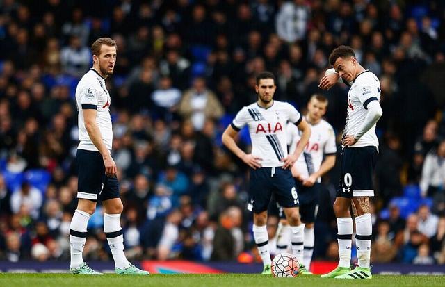 官方：前流浪者主帅克莱门特执教诺维奇，双方签约至2029年（诺维奇官宣克莱门特上任，前流浪者主帅签约至2029年）