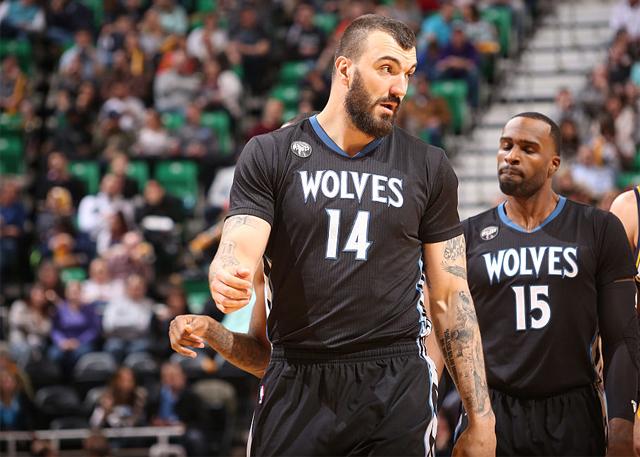 高强度卡位对抗的幕后故事（激烈卡位之争的背后秘闻）