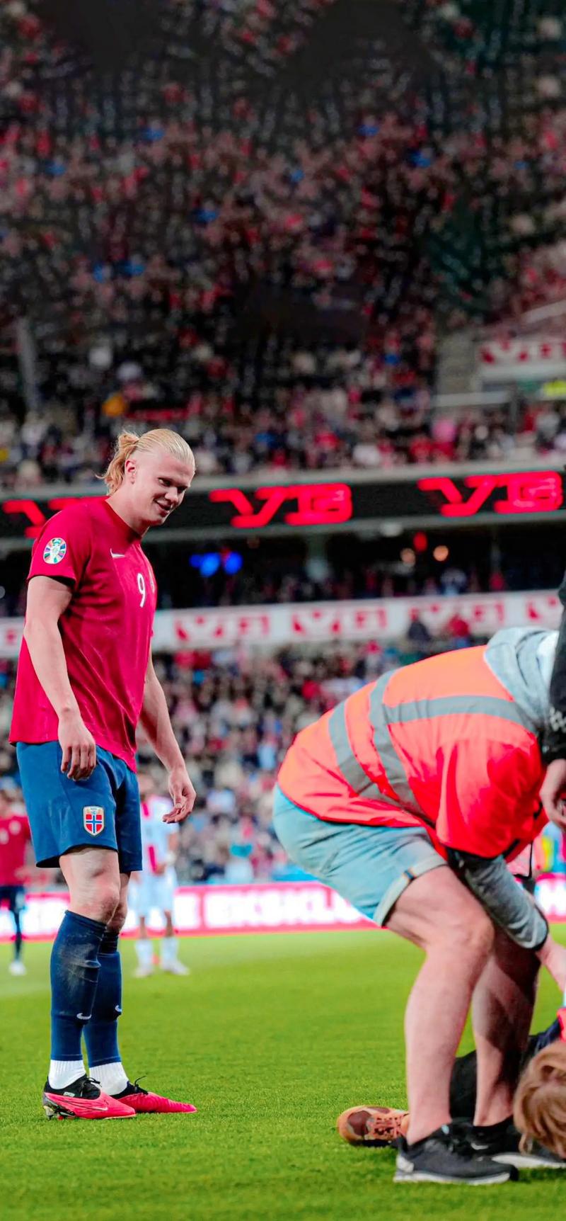 纽卡小将朴昇洙：明天和热刺的友谊赛想和孙兴慜交换球衣（纽卡新星朴昇洙：盼在明日对热刺的热身赛后与孙兴慜互换球衣）