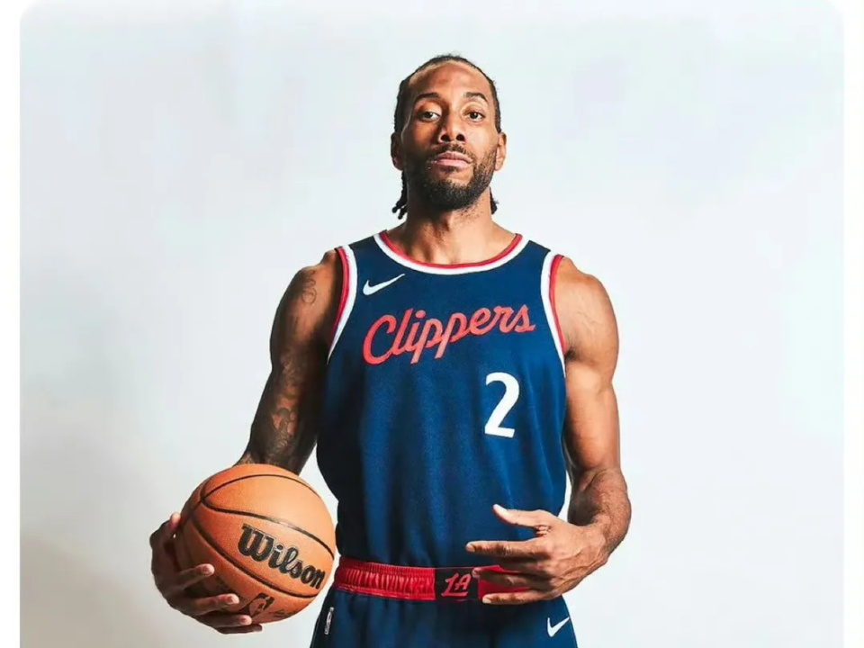 K联赛球队浦项铁人官方社媒账号发布公告称，球队中...（K联赛浦项铁人通过官方社媒发布公告：队内...）