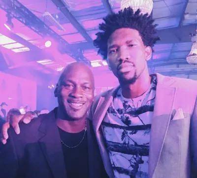 NBA交易市场最新动态：火箭完成签约,（火箭完成签约，NBA交易市场最新进展）