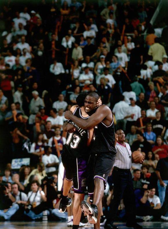 连续9场欧冠丢球，巴萨追平球队欧冠最长丢球纪录（巴萨欧冠连续9场失球，追平队史最长纪录）