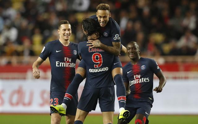 奥运骑手、世界前十云集！国际二星级马术赛在蓉开赛（国际二星级马术赛成都开幕，奥运名将与世界前十齐聚）