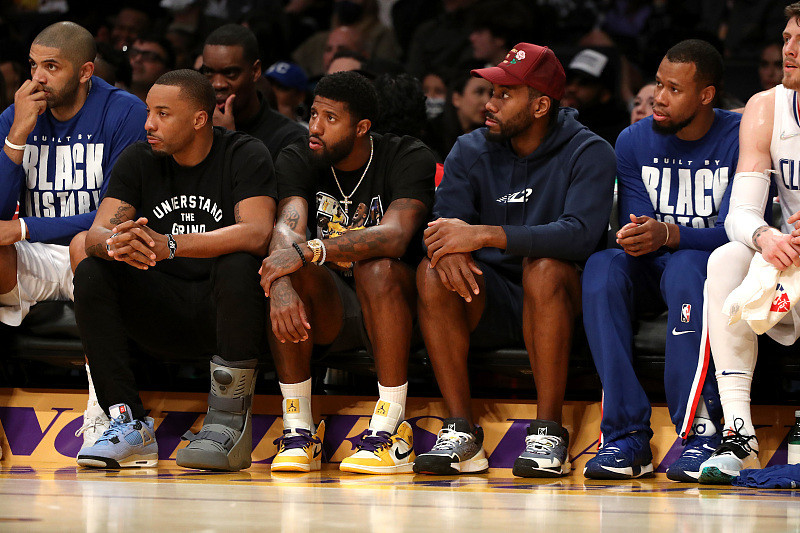 丹尼尔斯达成生涯第400次抢断，NBA历史第六年轻（丹尼尔斯生涯抢断破400，成NBA史上第六年轻达成者）