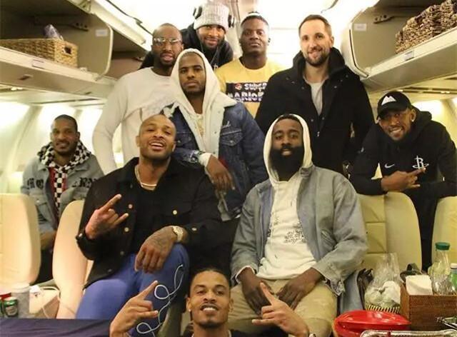 科斯塔库塔：点球毫无逻辑，这么吹一个半场能吹17、18个点球（科斯塔库塔：点球判罚毫无章法，按这尺度半场能吹出十七八个点球）